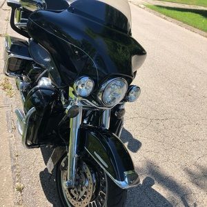 Meet your Posher, Bill